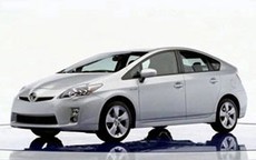 Toyota công bố Prius mới