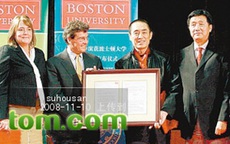 Trương Nghệ Mưu trở thành Tiến sĩ danh dự Mỹ