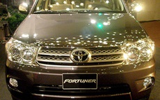 Toyota Fortuner gây sốc với giá 34.300 USD