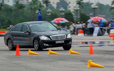 Mercedes Việt Nam khuyến mãi giảm giá