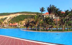 Khách sạn 5 sao, resort đại hạ giá 