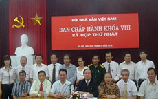 Ông Hữu Thỉnh tái đắc cử chức Chủ tịch Hội nhà văn lần thứ VIII