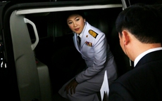 Nữ Thủ tướng Thái Lan chuyển chỗ ở liên tục để tránh người biểu tình