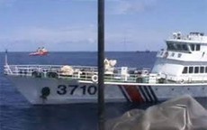 Tàu Trung Quốc áp sát, trực thăng ghi hình hoạt động của tàu Việt Nam
