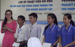 Lớp học đặc biệt miễn phí giúp người khuyết tật ở ĐH dân lập Văn Lang