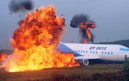 Lại cháy máy bay kinh hoàng