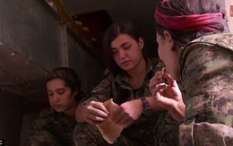 Xót thương nữ chiến binh xinh đẹp tự sát để khỏi rơi vào tay IS