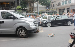 Hà Nội: Xe chở tiền đâm chết người qua đường