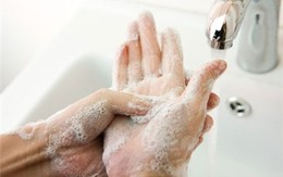 Nguy hiểm tiềm ẩn của dung dịch rửa tay không cần nước