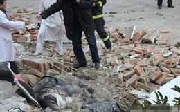 Sập tường trường học, 5 nữ sinh thiệt mạng