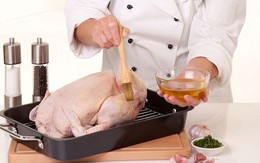 Cấp đông thịt gà để tránh ngộ độc thực phẩm