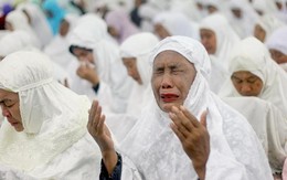 Nước mắt tang thương ngày tưởng nhớ 10 năm các nạn nhân động đất, sóng thần Ấn Độ Dương