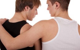 Con trai uống nhiều sữa đậu nành có trở thành gay?