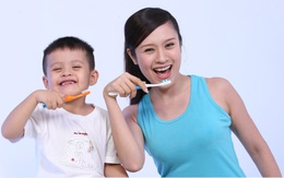 Làm sao để bé chăm đánh răng? Hỏi ngay Thanh Thuý