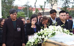 Đón di cốt 3 nạn nhân trong vụ máy bay MH17: Cuộc đoàn tụ không mong chờ