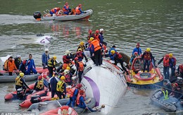 Đã có 15 nạn nhân thiệt mạng trong vụ máy bay lao xuống sông