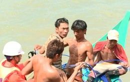 15 giờ đối diện cái chết trong khoang tàu lật úp
