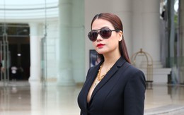 Trương Ngọc Ánh mặc vest sexy đi chấm thi thời trang