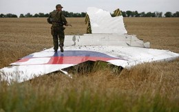 Sốc: MH17 đã bay suốt 8km mà không có buồng lái