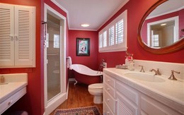 Ấn tượng với 12 phòng tắm đỏ rực đẹp mê mẩn