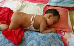 Tiếng khóc giữa đêm của em bé 1 tuổi cứu sống cả gia đình