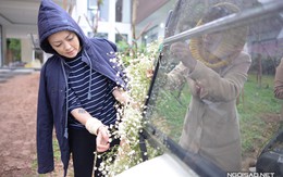 Mẹ chồng đội mưa, tất bật chuẩn bị cưới cho Kiều Anh