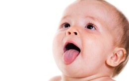 Nguyên nhân và cách phòng tránh tưa miệng cho bé
