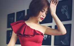 Hoàng Thùy Linh chọn váy tôn nét quyến rũ