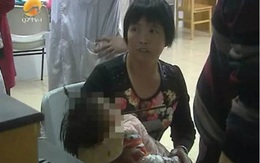 Bà ngoại bất cẩn, bé 1 tuổi nguy kịch vì bị đũa đâm xuyên miệng