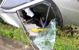 Hà Nội: Đập kính ô tô cứu người tai nạn
