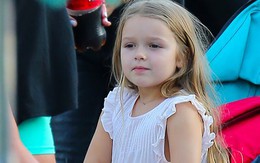 Con gái Becks xinh như thiên thần chơi ở Disneyland