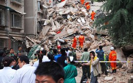 Chung cư 9 tầng đổ sập, hàng chục người mất tích