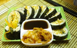 Quán món Hàn lề đường ngon, rẻ của hai chàng trai 9x