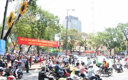 Cư dân Sài Gòn hào hứng đón đoàn đua xe đạp