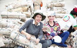 Trang Trần làm từ thiện cứu trợ dân vùng lũ dù bụng bầu 6 tháng