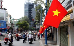 Đường Sài Gòn rực rỡ ngày đầu xuân