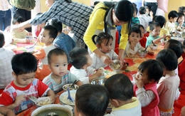 Nỗ lực tăng chiều cao của trẻ em Việt
