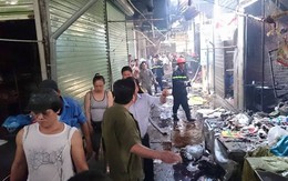 Cháy chợ Phùng Khoang: Mẹ lấy thân mình che lửa cho con 8 tháng tuổi