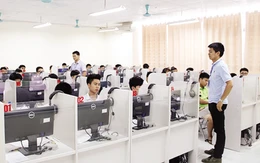 Kỳ thi SAT đầu tiên tại Việt Nam: Thí sinh hào hứng vì thi xong biết điểm ngay