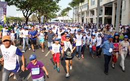 Hơn 6.000 phụ huynh và học sinh 						chạy bộ vì sức khỏe răng miệng