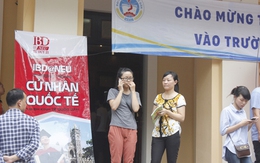 “Con tôi 24,5 điểm có đỗ đại học không anh phóng viên ơi?”