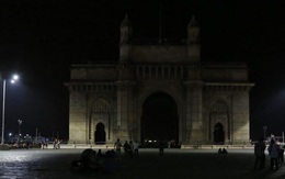 Bắt 4 thiếu niên lợi dụng học nhóm cưỡng hiếp tập thể thiếu nữ