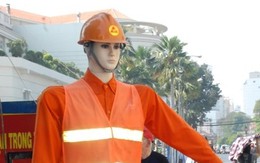 Cận cảnh "robot giao thông" đẹp trai như hotboy ở Sài Gòn