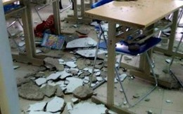 Trần nhà trường Đại học Hà Nội đổ sập, 1 nữ sinh bất tỉnh