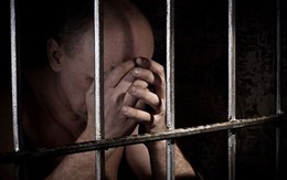 Đâm chết vợ giữa đường đi chơi vì mâu thuẫn