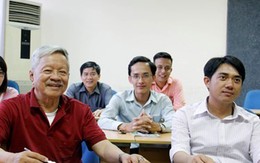 Buổi học thạc sĩ đầu tiên của cụ ông 83 tuổi
