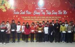 100 sinh viên nghèo của Đại học Thái Nguyên được tặng quà Tết