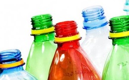 Uống nhầm dầu máy khâu, bé gái 4 tuổi nhập viện