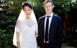 Chuyện tình hơn một thập kỷ của ông chủ facebook