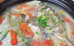 Cách làm món canh cá nấu chua thơm ngon nóng hổi vừa thổi vừa ăn